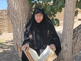 «La caridad, un grano que hace brotar siete racimos, y cada racimo produce cien granos…»