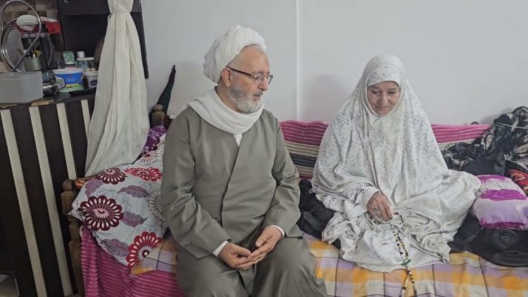 Mi querida tía y el asombroso Rosario! de Ummul Banin(la madre del Comandante de Imam Husain)